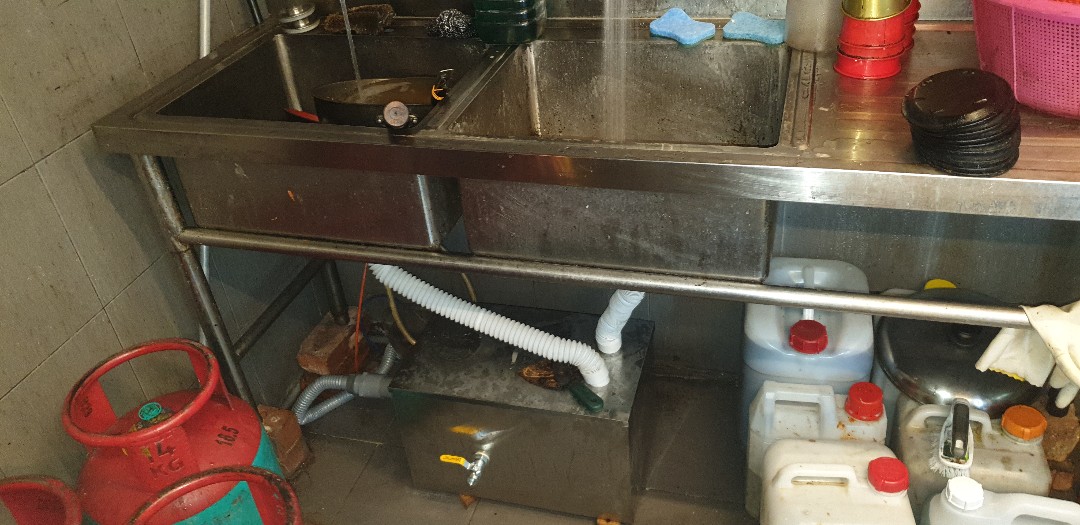 Beres Stainless Steel Grease Trap Perangkap Minyak Penapis Gris Interceptor  Oil Water Separator for Sink Dapur