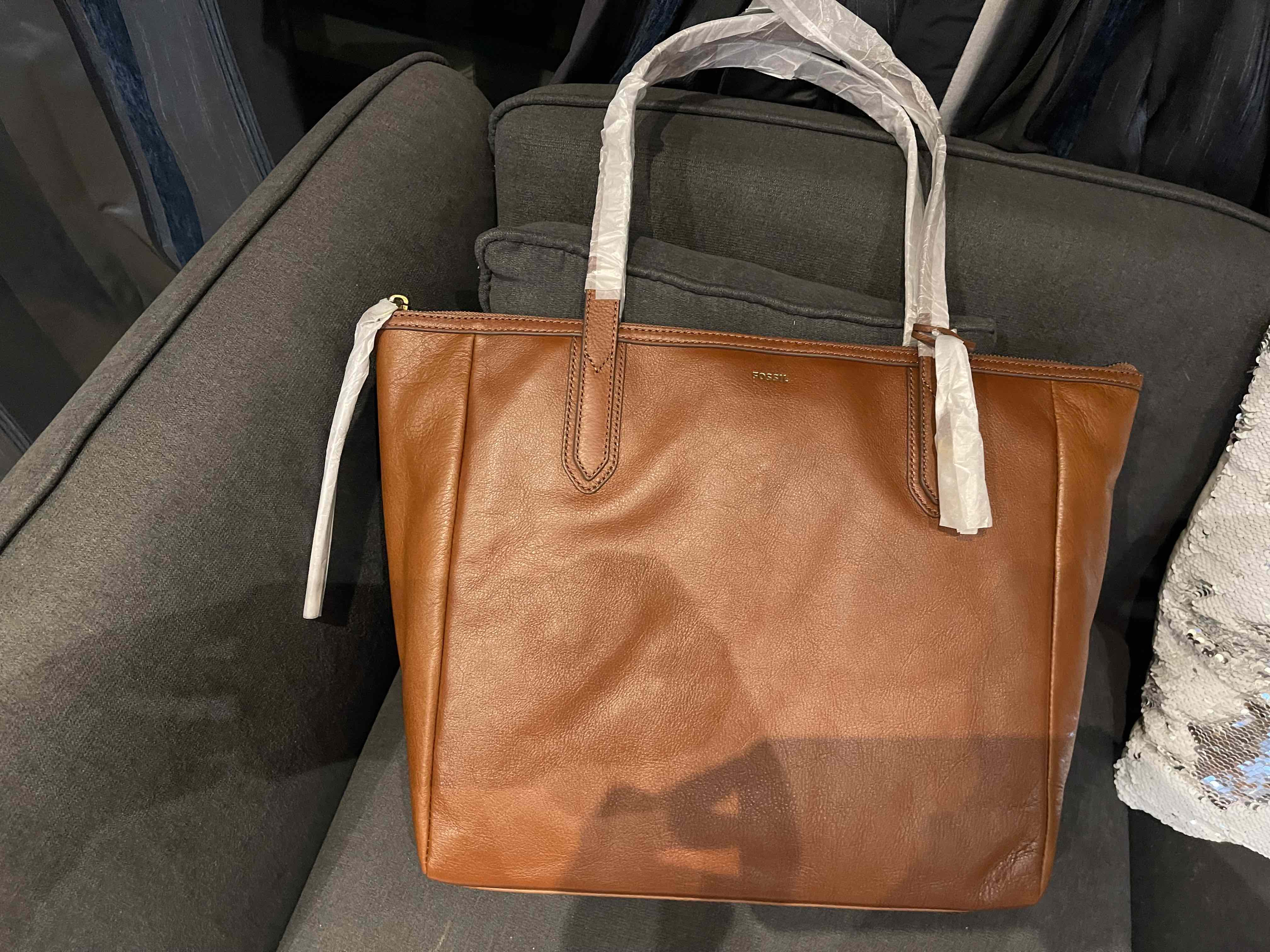 Fossil sydney shopper discount camel