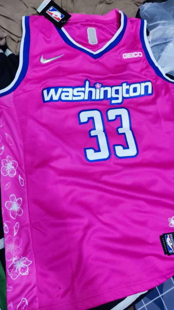 Nike Youth 2022-23 City Edition Washington Wizards Kyle Kuzma #33 Pink  Dri-FIT Swingman Jersey