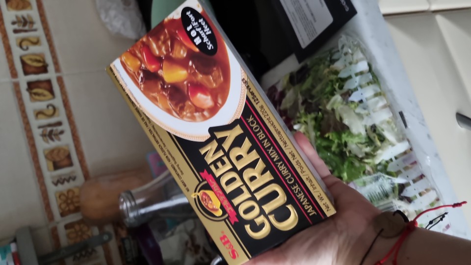 Curry Japonés con 35 Especias, Golden Curry, 5 Raciones, Medio Picante.