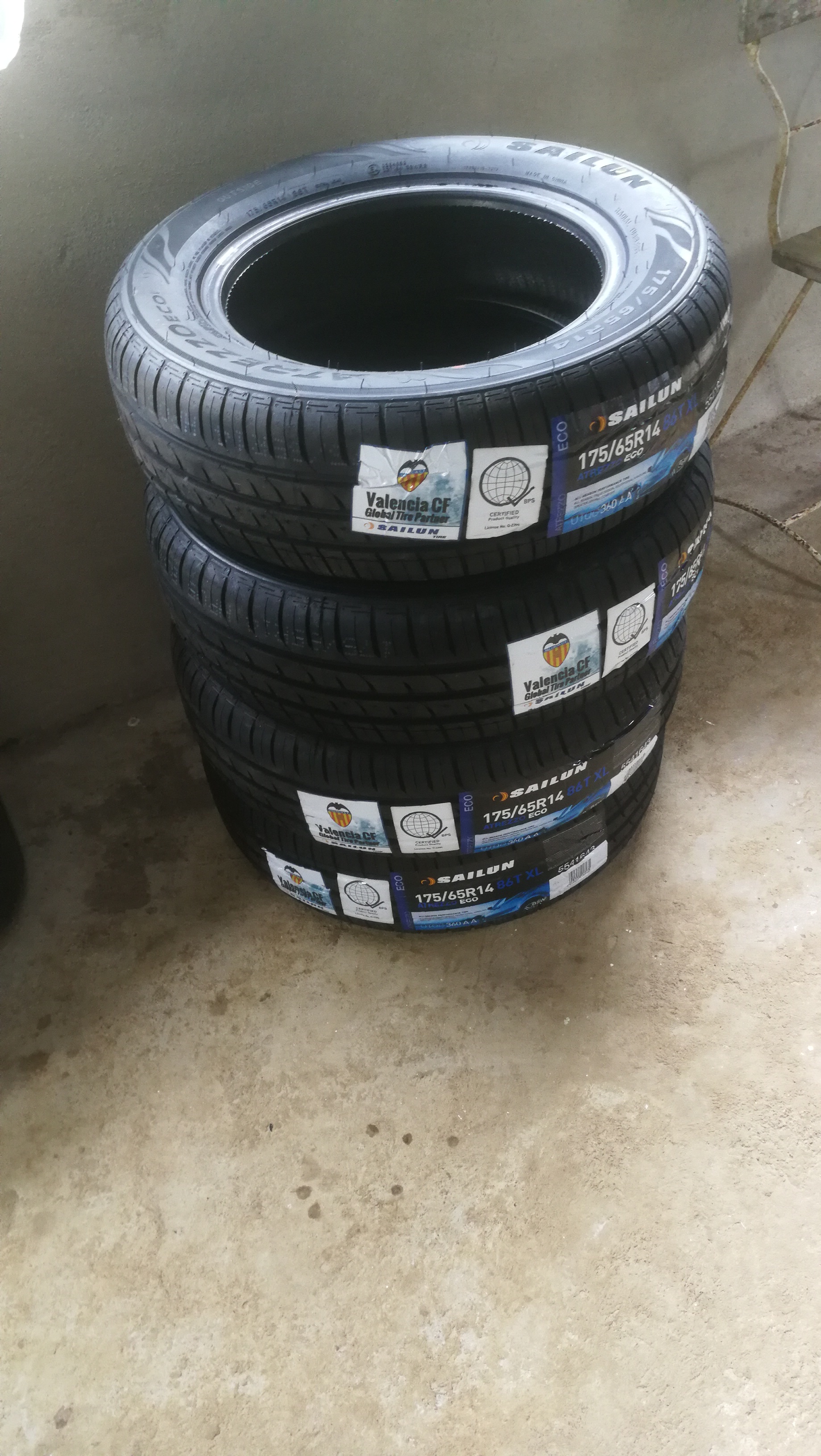 SAILUN TIRE Passenger Car Radial Atrezzo Eco 175/65 R14 - Pieza