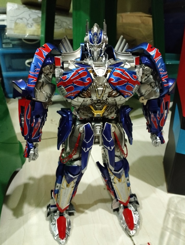 Transformable Robot - BS-03 Cybertron Cavaliers ( KO Unique