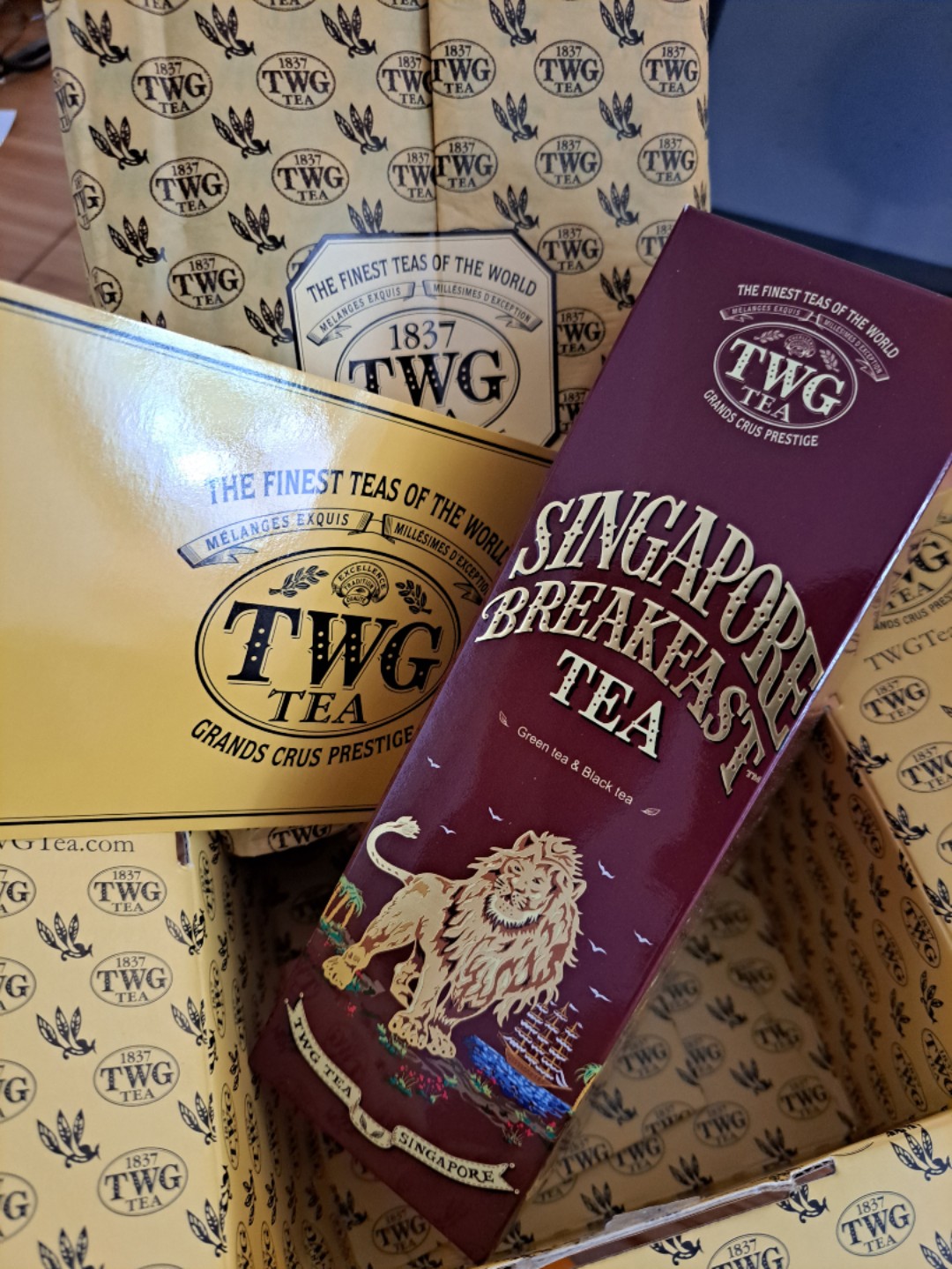 TWG Tea | Singapore Breakfast Tea, Loose Leaf Green Tea Blend in
