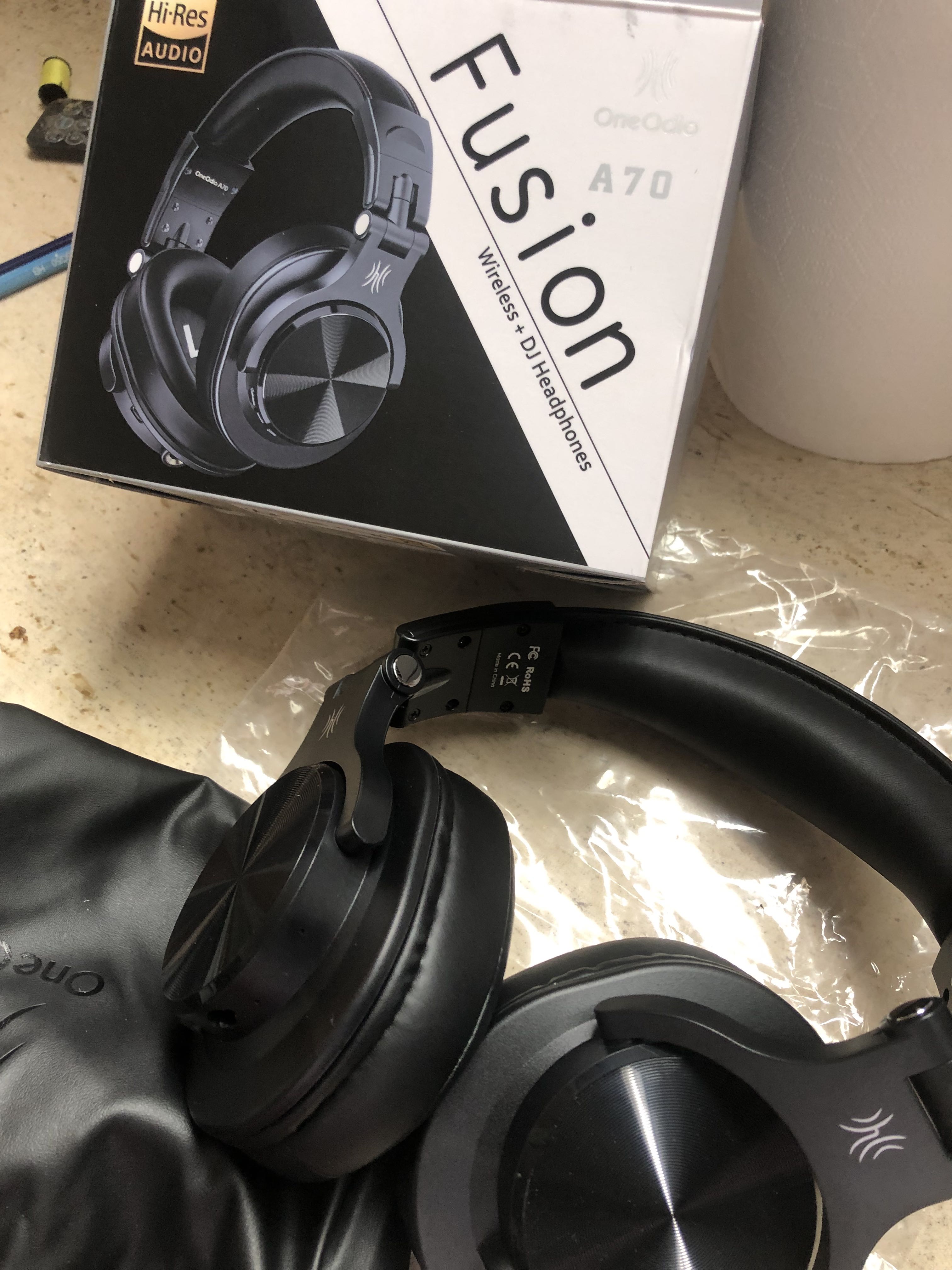 OneOdio Monitor 60 - Auriculares profesionales de estudio, grabación de  auriculares con cable sobre la oreja, audio de alta resolución, orejeras