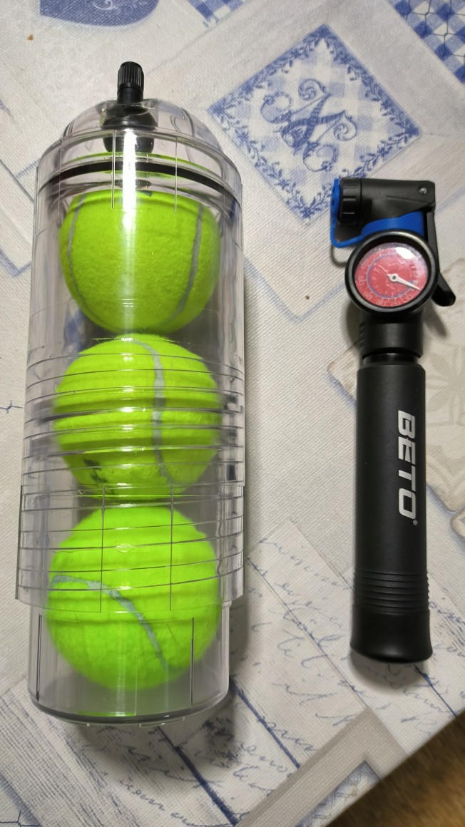  TuboPlus - TuboX3 Crystal + Bomba con medidor BETO -  Presurizador de tenis y pelota de pádel : Deportes y Actividades al Aire  Libre