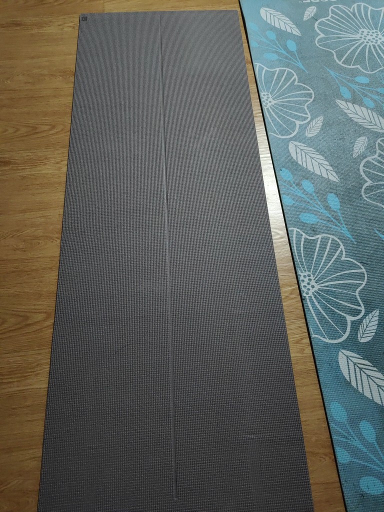 Decathlon Domyos Essential Yoga Mat 4mm - Grey