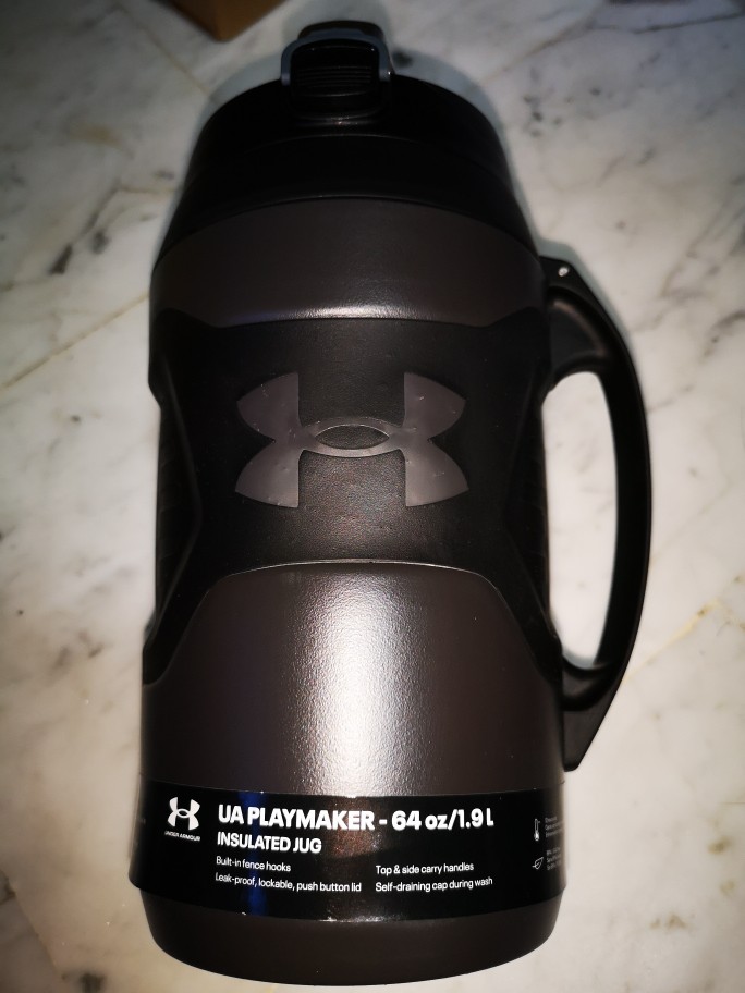 UNDER ARMOUR Playmaker Sport Jug, Water Bottle with Handle, Foam Insulated  & Leak Resistant, 64oz