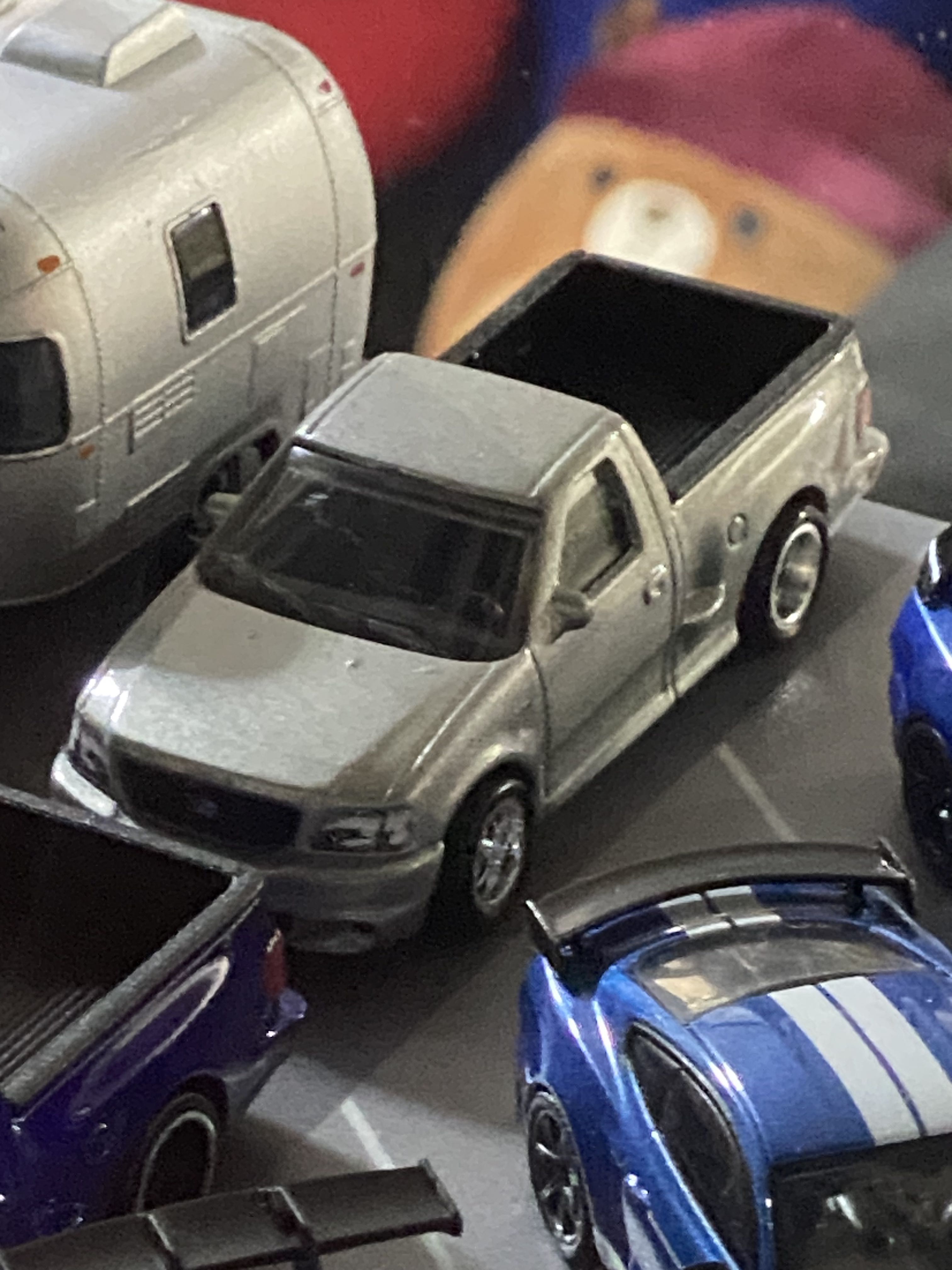 Hot Wheels - '99 Ford F-150 SVT Lightning (Neu (gemäss Beschreibung)) in Mels für CHF 2.5 - mit
