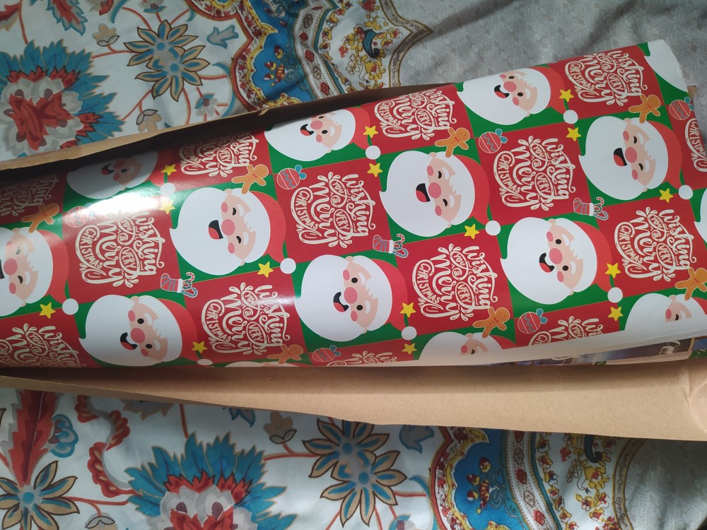 DKI ENTERPRISES] 20pcs Christmas Coated Gift Wrapper Assorted Designs (4 to  5 designs in 20pcs)