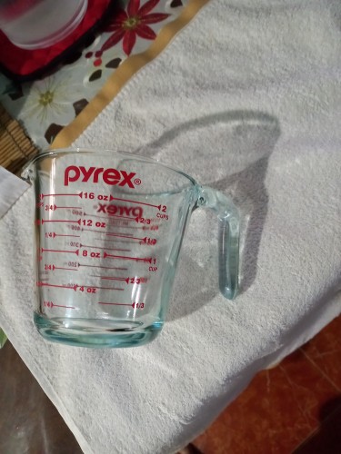 Pyrex® 2-Cup Glass Measuring Cup 500ml – Chimes Boutiques