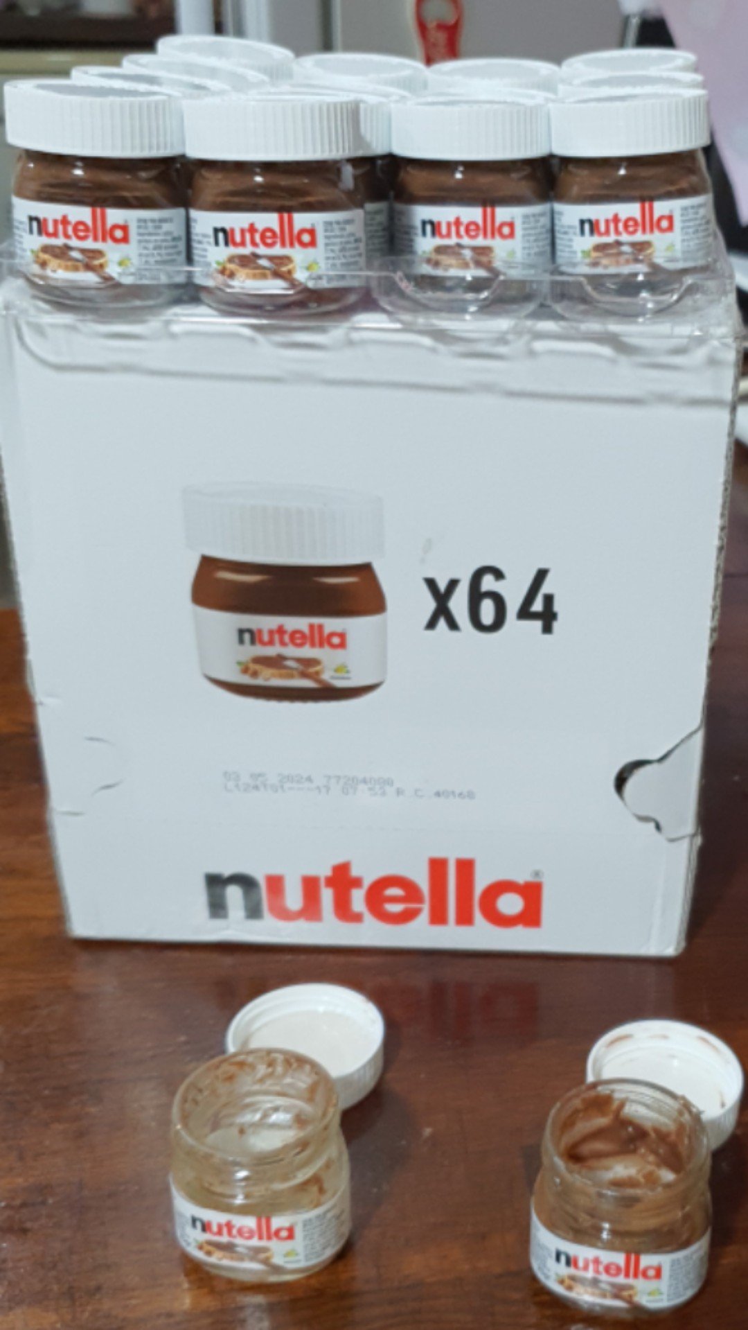 Pack 64 botes de crema de avellanas y cacao Nutella mini 25gr