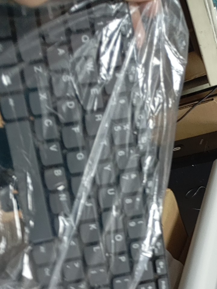 Poggiapolsi Tastiera Argento Per Lenovo Ideapad 3-14 / 14-IML05 / 14-ARE05 – Ricambio Originale