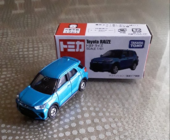 Voiture Miniature Tomica No.008 - Toyota Raize, Die-cast, Neuve, Env. 6-7 Cm (Japon)