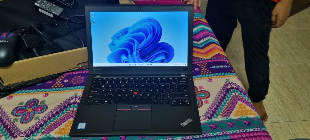 LENOVO THINKPAD X260 I5-6300U/HDMI port Inbuilt/ 8GB DDR4 RAM