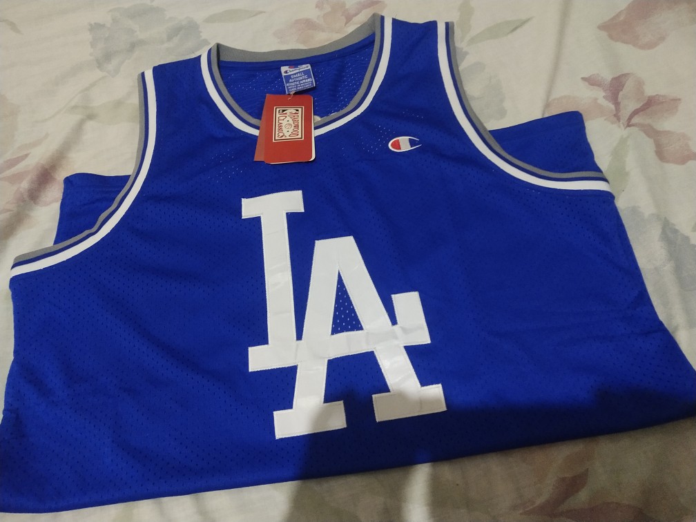 LA Dodgers jersey vintage, Men's Fashion, Activewear on Carousell
