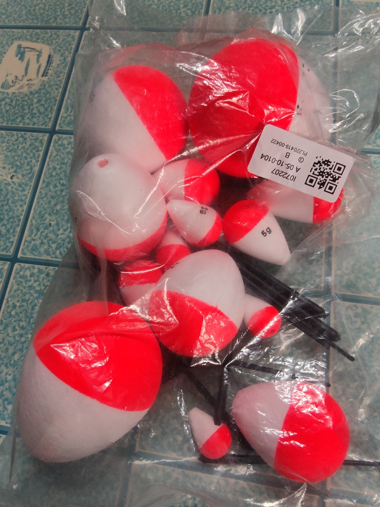 14Pcs Fishing Floats Fishing Accessory with White Red Sticks