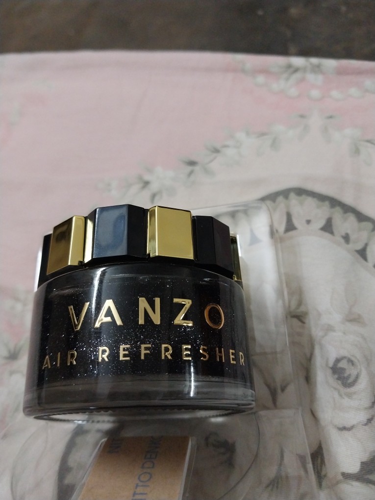 ❤️Offer❤️ Vanzo Car Perfume Car Air Freshener Car Refresher Pewangi Kereta  日本汽车香水香精