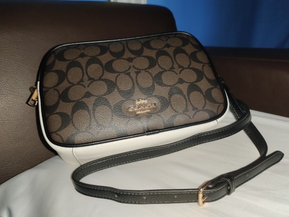 Coach Jes Crossbody Sling Double Zipper Black Leather from USA 🇺🇸,  Luxury, Bags & Wallets on Carousell