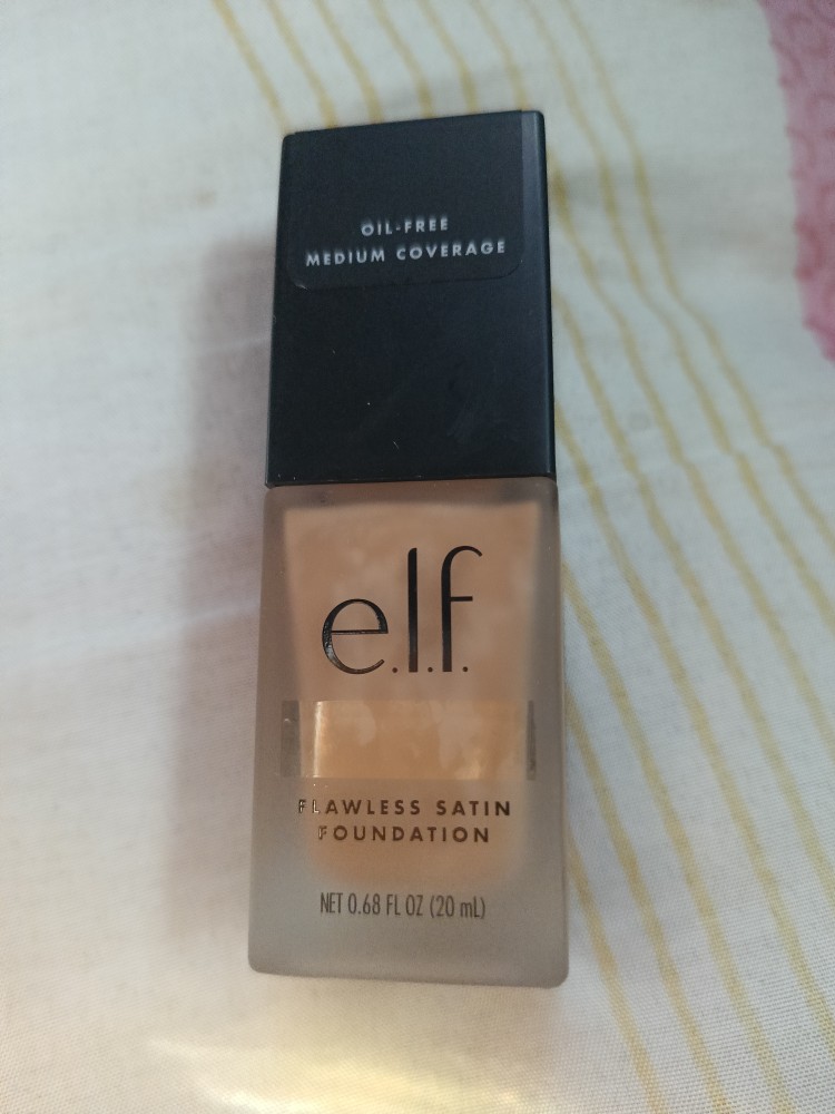 e.l.f. PRE-ORDER Flawless Satin Foundation, Lightweight, Medium-to-Full  Coverage, Semi-Matte Finish, 20 ml