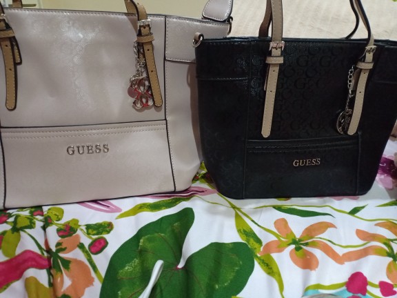 Guess delaney best sale medium tote bag