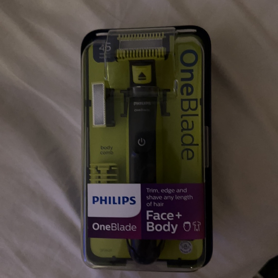 Philips OneBlade QP2620/20 Rechargeable Facial & Body Trim Edge Shave Hair  Trimmer with 3 x Styling Combs [EU Edition]