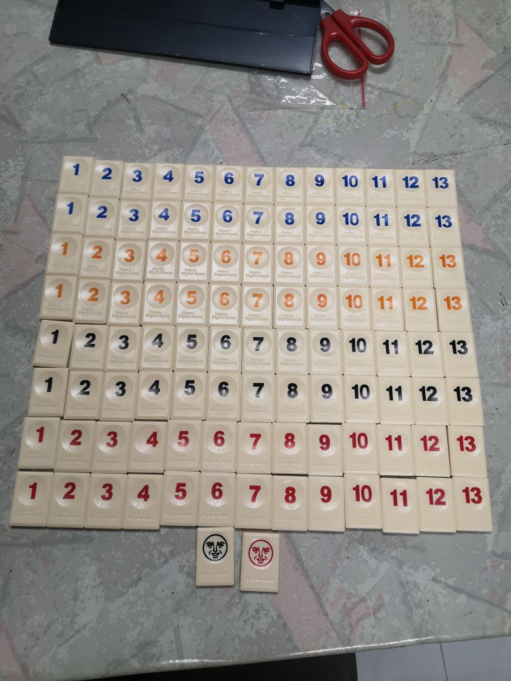 Compre O jogo de tabuleiro digital original Israel Mahjong Rummikub 106  Tiles Family Travel