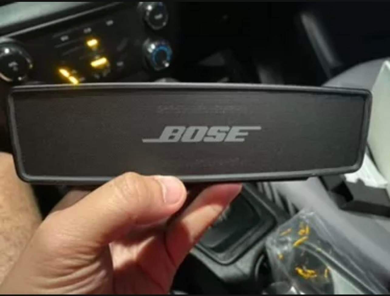 Bose Soundlink Mini II Bluetooth Speaker Silver - Urban Gadgets PH