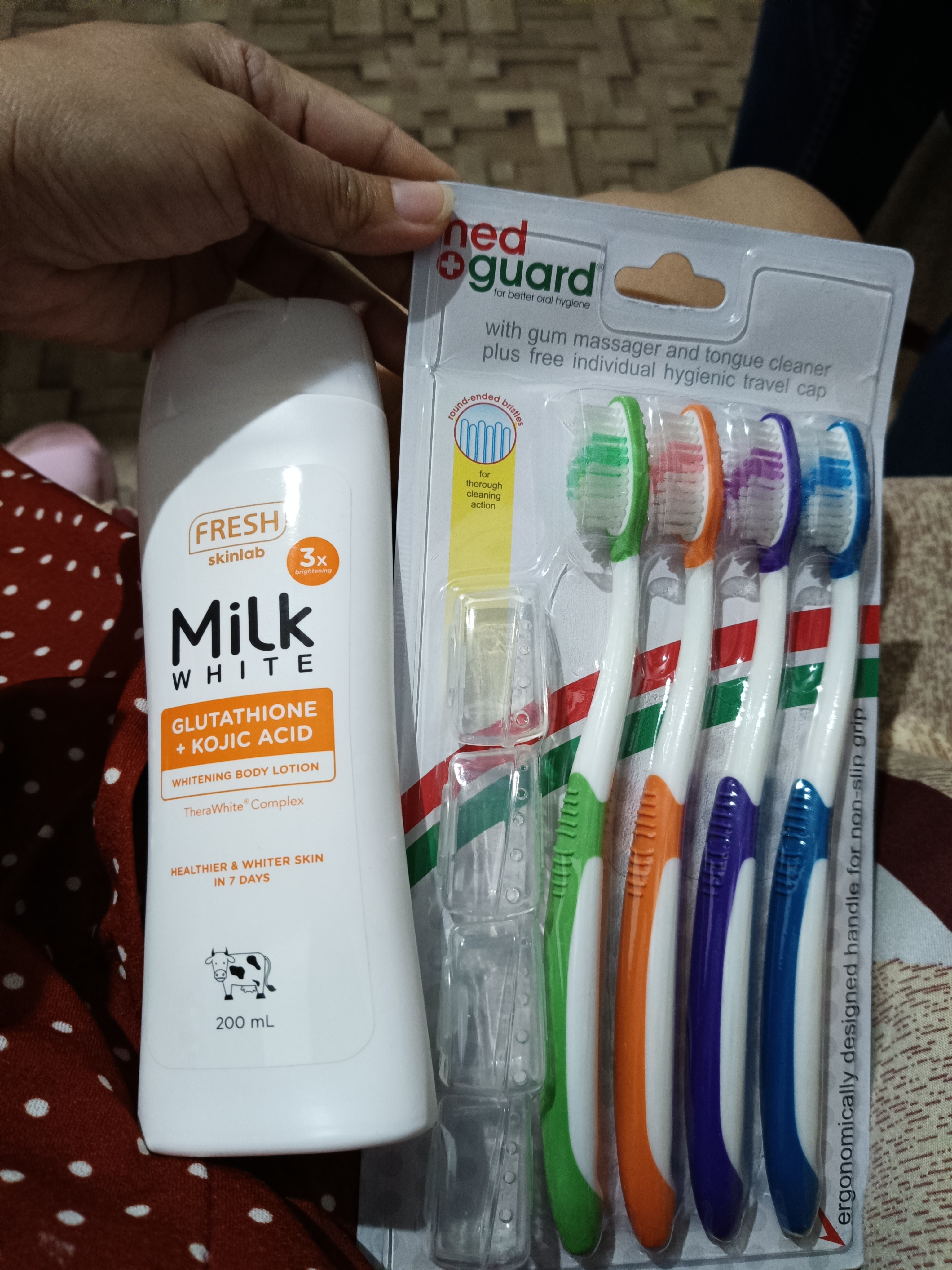FRESH Skinlab Milk White Glutathione + Kojic Whitening Body Lotion 200ml