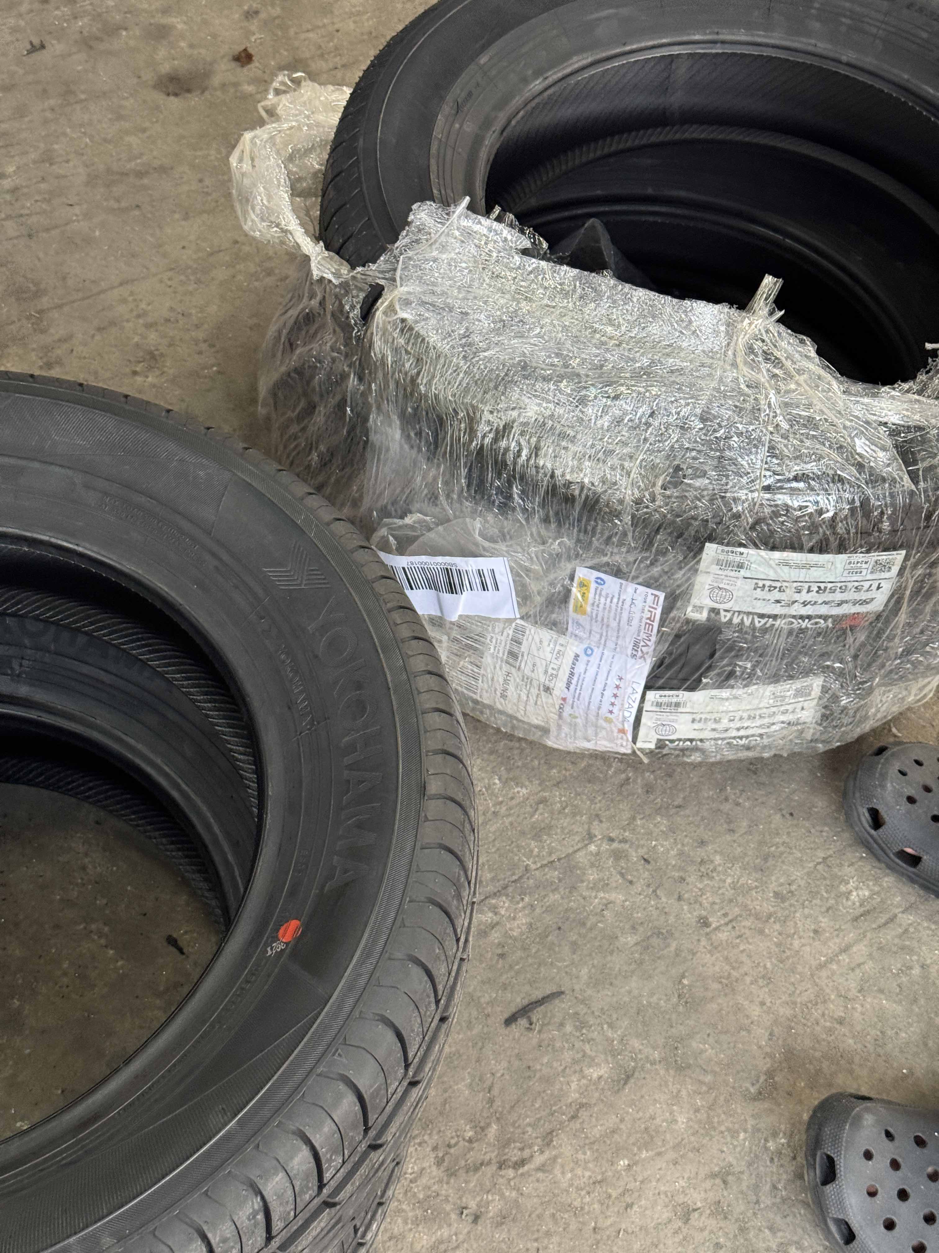 Yokohama 175/65R15 84H ES32 Quality Passenger Car Radial Tire 