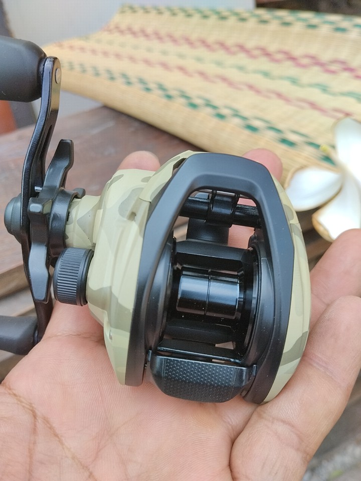 Daiwa Fuego CT 100H Baitcast Reel