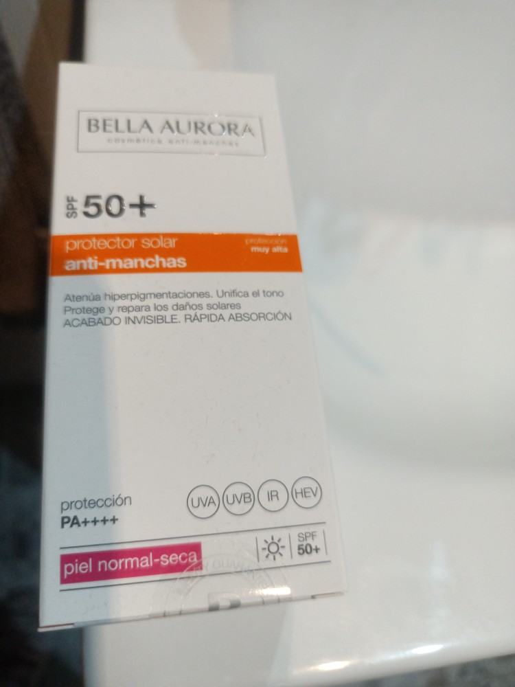 Bella Aurora Protector Solar Spf 50 + P Normal/Seca 50 Ml : :  Belleza