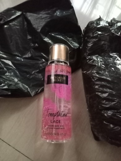 A.0) Victoria's Secret Vanilla Lace Fragrance Perfume Mist 250ML/ BEST  SELLER !