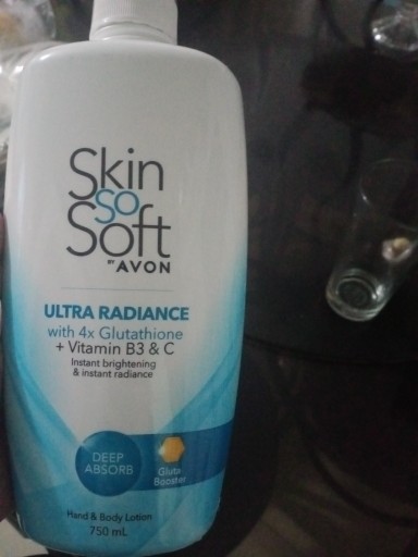 avon skin so soft ultra glutathione with vitamin c Skin So Soft Ultra Radiance 98% Glutathione + Vitamin C & Ferulic Acid Hand  and Body Lotion 750ml