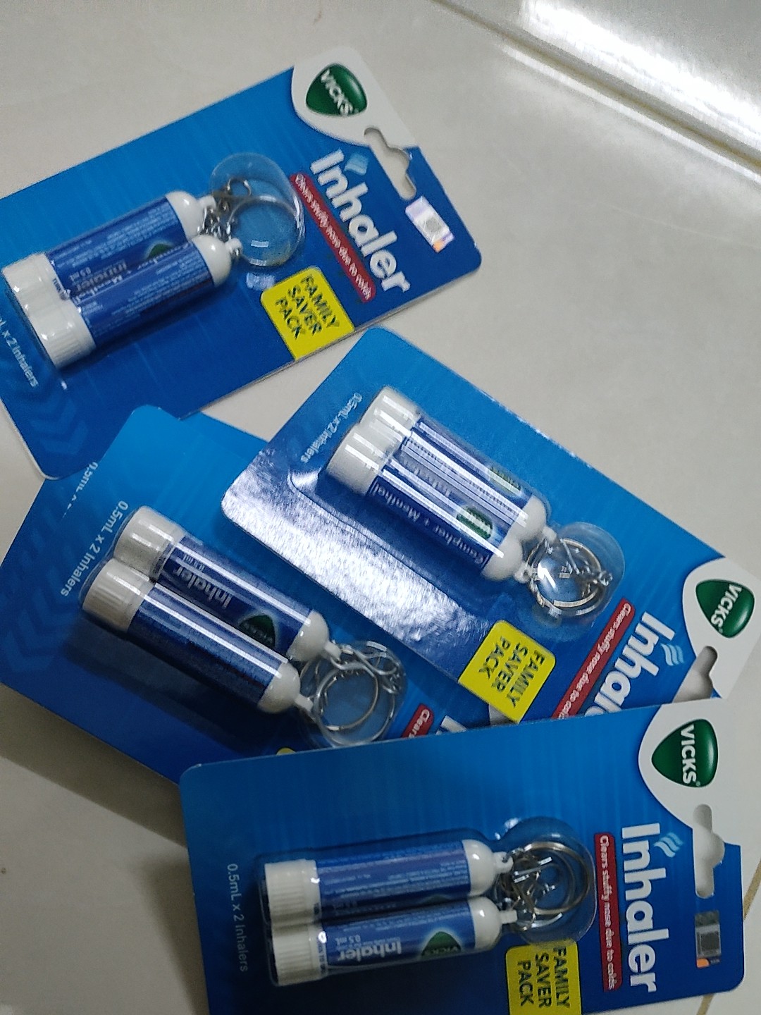 VICKS Inhaler かわいいキーホルダー 2pcs VICKS Inhaler かわいいキーホルダー 2pcs 2025年最新】INHALE vicksの