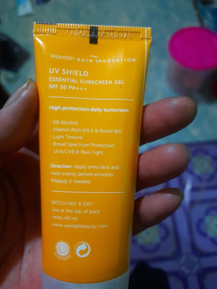 Wardah Sunscreen Gel Sun Care SPF 30 Skin Protector Aloe Vera