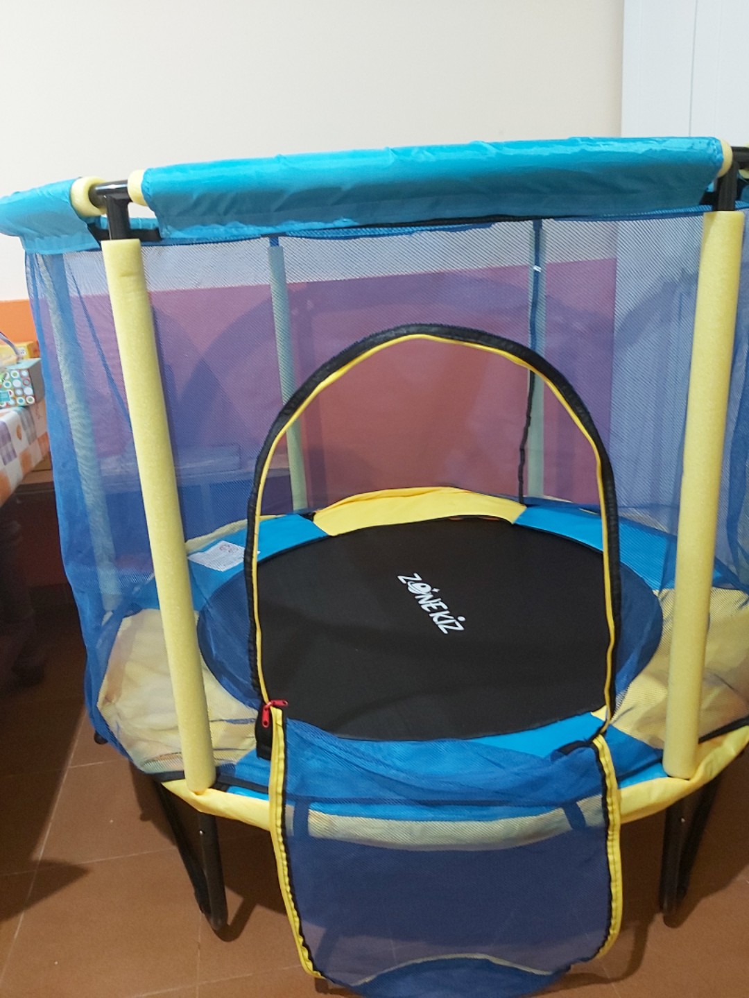 ZONEKIZ Cama Elástica Infantil Ø110 cm con Red de Seguridad Trampolín para  Niños de 1-6 Años para Interior Exterior Azul