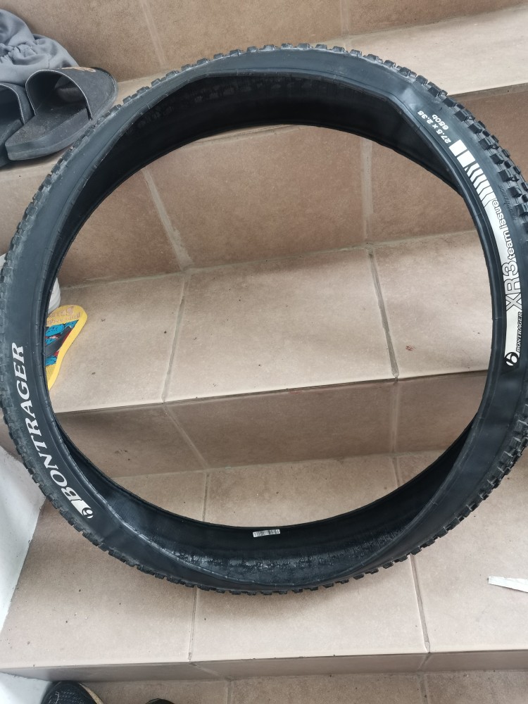 Bontrager xr3 discount 27.5 x 2.35