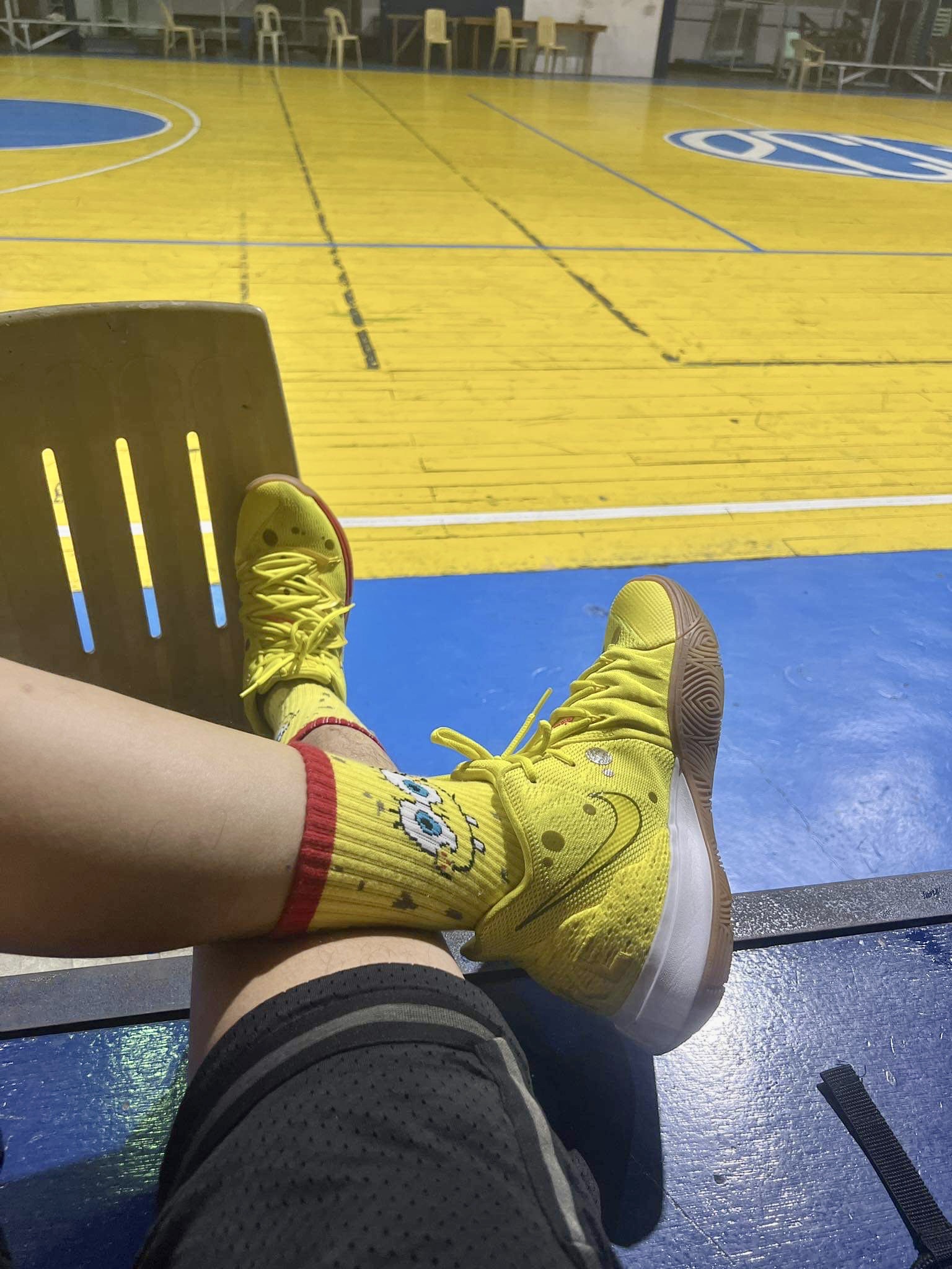 Spongebob cheap socks kyrie