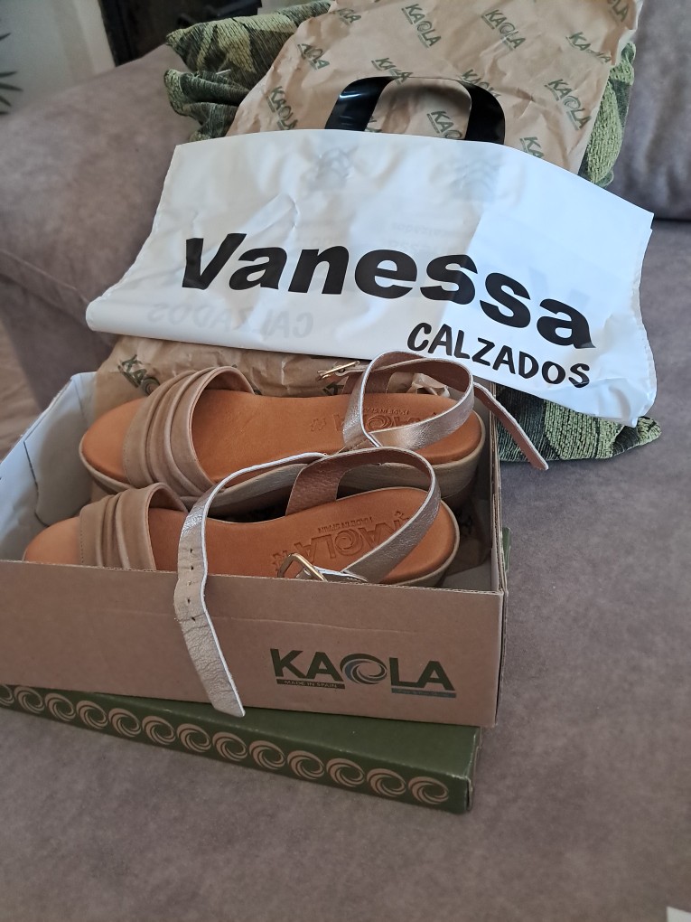 VANESSA Manoletina plana punta fina Miravia