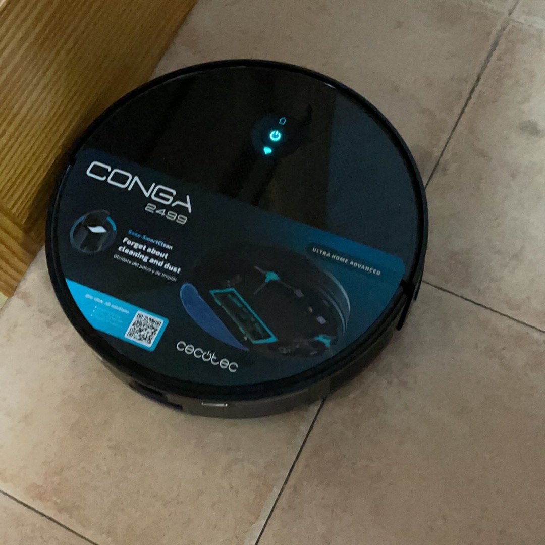 Robot aspirador Cecotec Conga 2499 Ultra Home Advanced 2100Pa 4 en 1  conexión WiFi con accesorios negro