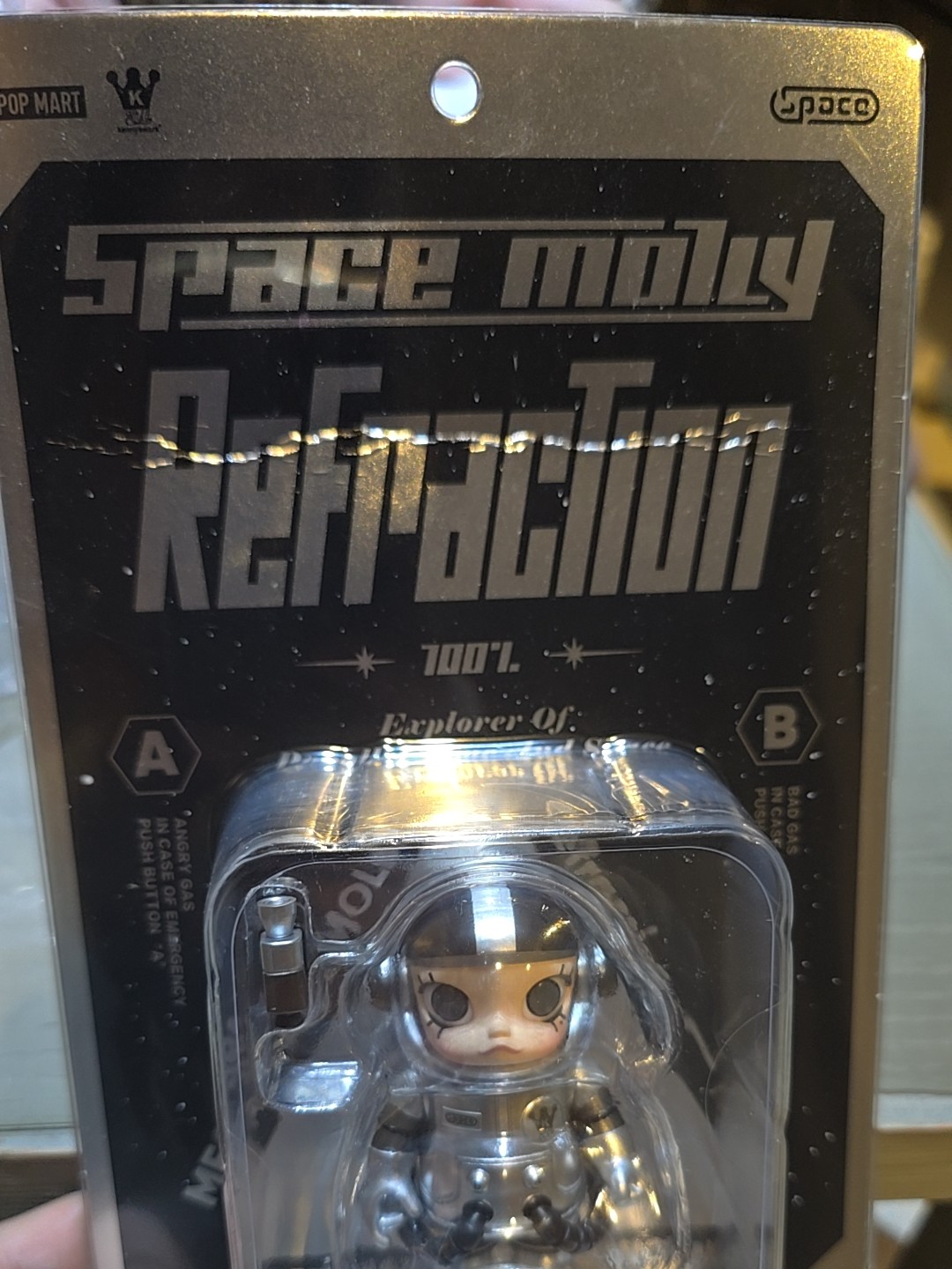 POP MART MEGA SPACE MOLLY 100% Refraction | Lazada.co.th