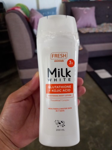 FRESH Skinlab Milk White Glutathione + Kojic Whitening Body Lotion 200ml |  Lazada PH