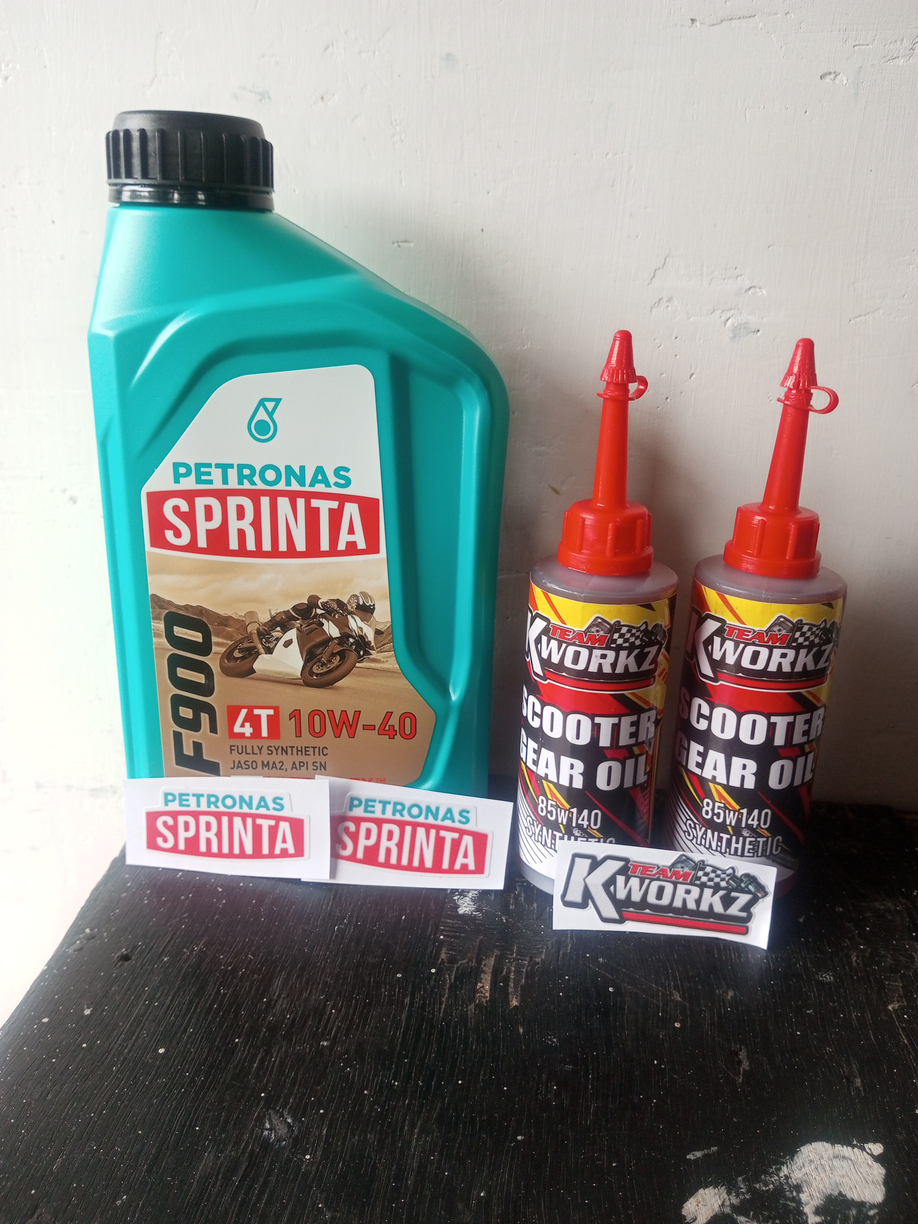 PETRONAS Sprinta F900 10W-40 Fully Synthetic Engine Oil Engineered
