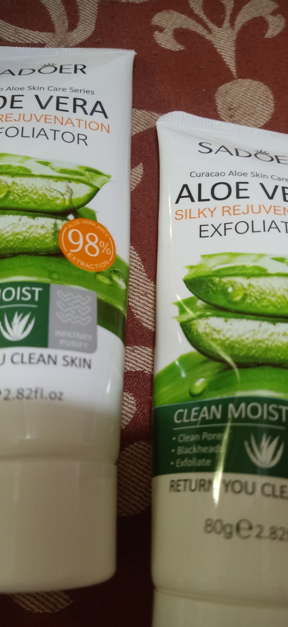 SADOER Aloe Vera Exfoliating Gel Peeling Dead Skin Remover 保湿靓