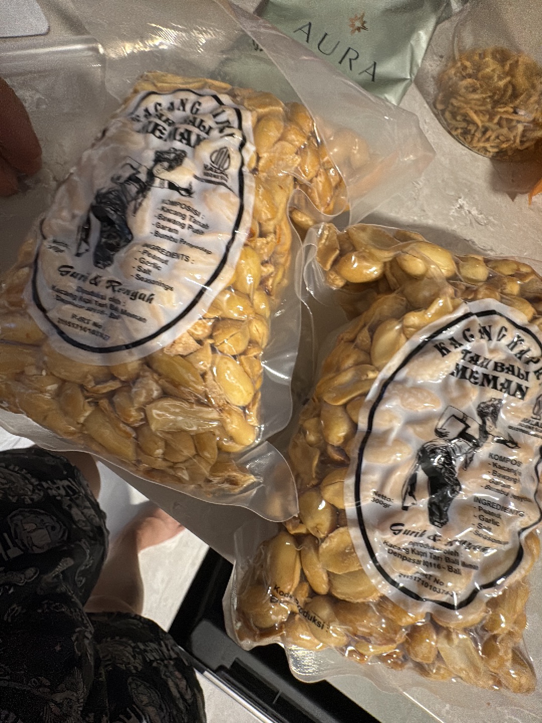 Bundle of 2 packs - Kacang Kapri Tari Bali Meman (Garlic Roasted