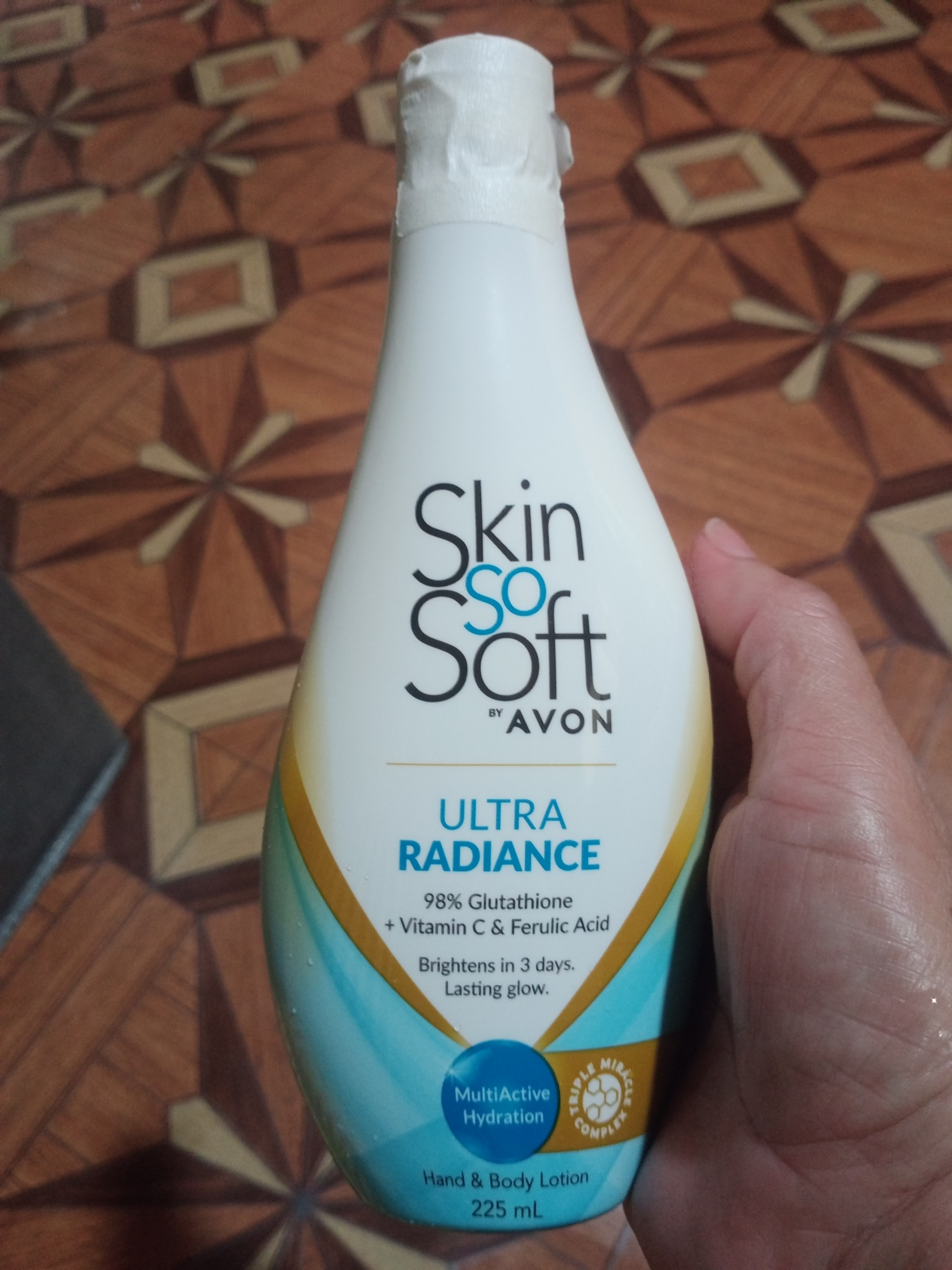 avon skin so soft ultra glutathione with vitamin c Avon SSS skin so soft Glutathione Radiance / Kojic Hand body lotion Suave  Silkening Lotion Avon Black Suede Shave Lotion - Lazada
