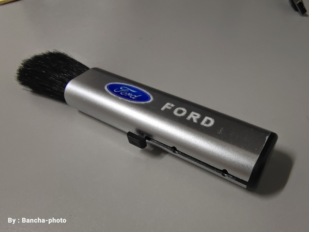 Car Brush Dust Tools For Skoda Yeti schnelle Ford focus 2 3 fusin