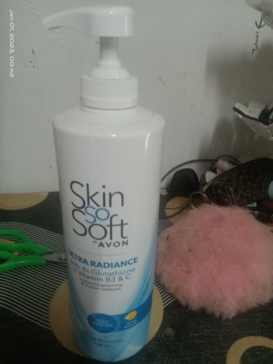 does glutathione serum lighten skin Avon Skin So Soft Ultra Glutathione With Vita C Hand & Body Lotion main image 0