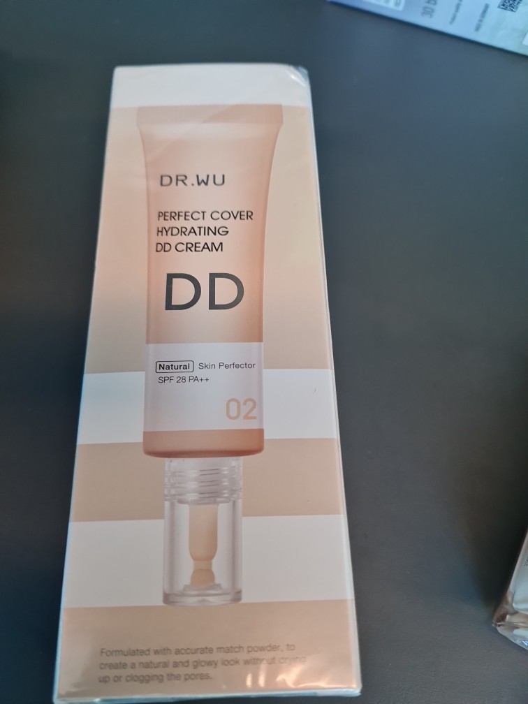 PERFECT COVER HYDRATING DD CREAM SPF28PA++ 40ML (LIGHT)