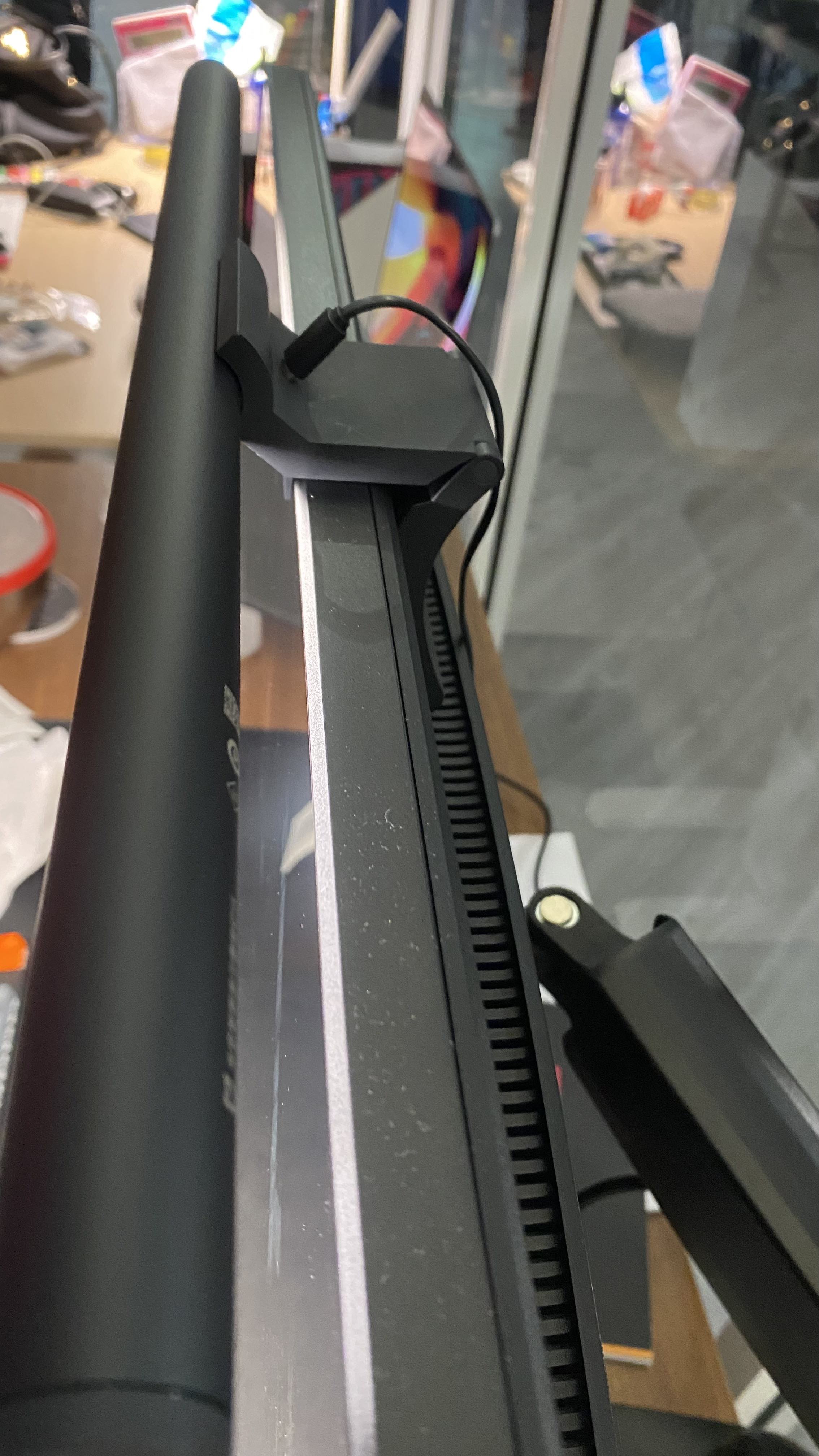 Xiaomi Mi Computer Monitor Light Bar mount for Logitech Streamcam by Cojoj, Download free STL model